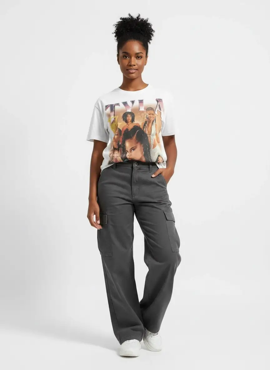 Tyla Vintage-Style Graphic T-Shirt – Trendy Casual Tee